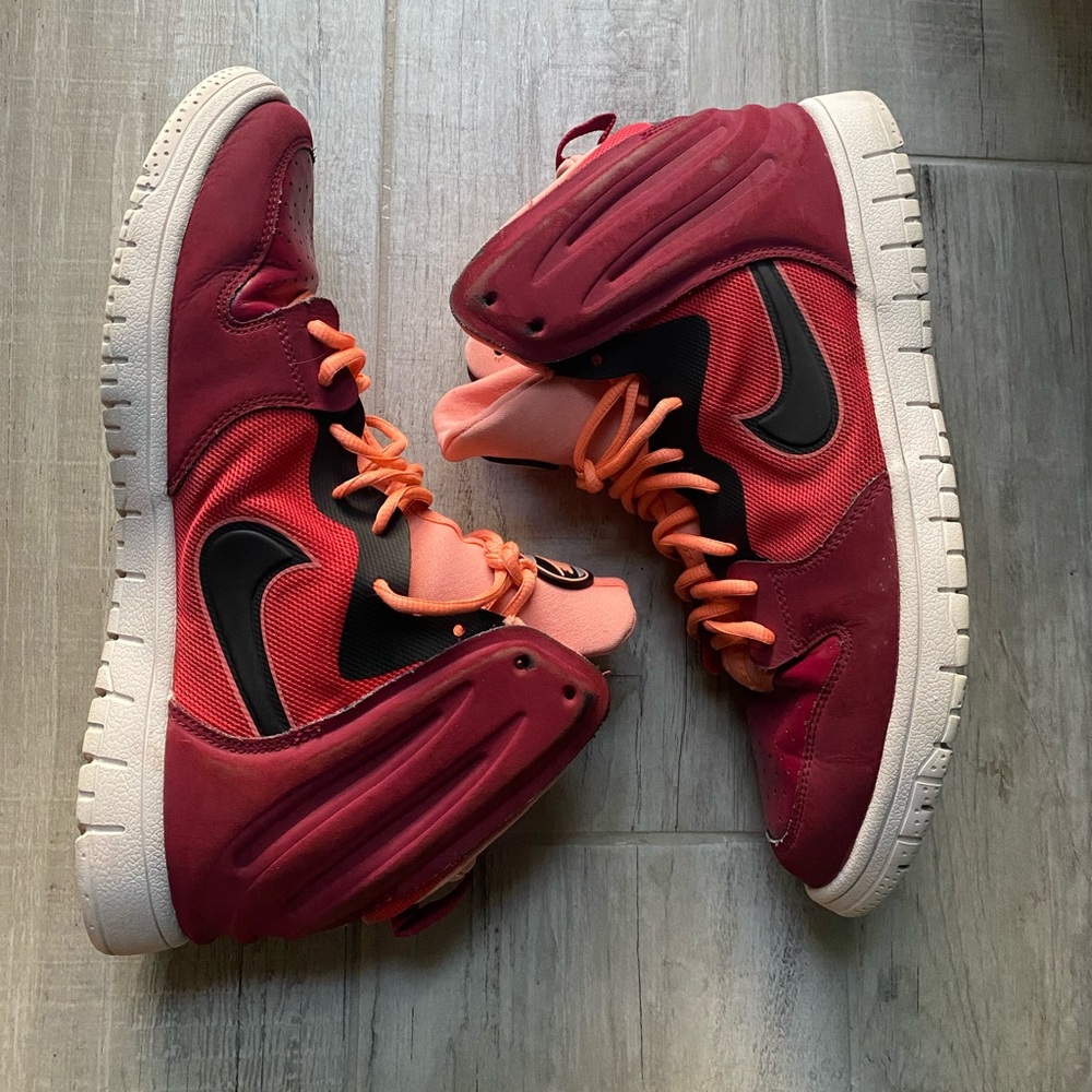 Nike Dunk High Free “Noble Red”